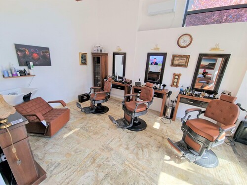 Bro's Barbershop (4)